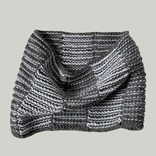Grey and White Contrast Cowl